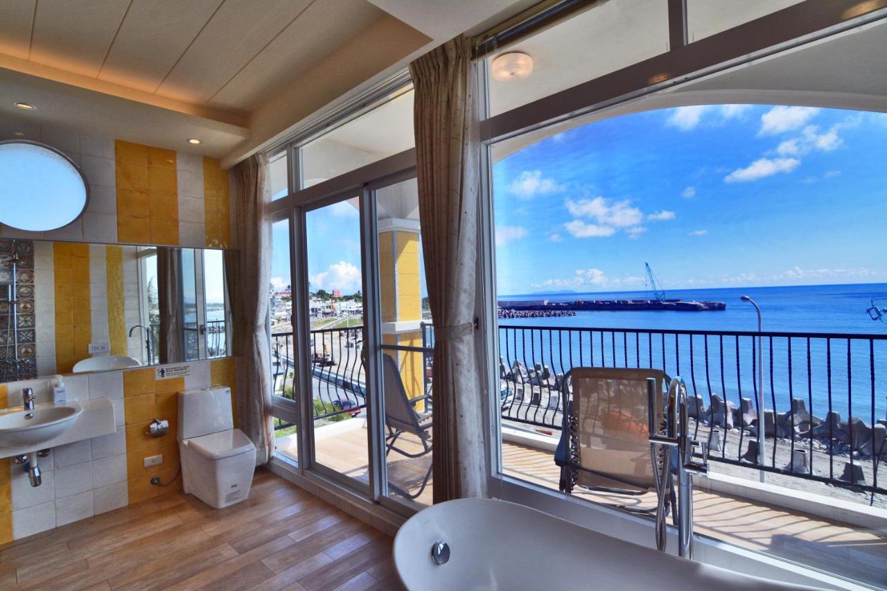 Taitung Sea Level Bed & Breakfast Bagian luar foto