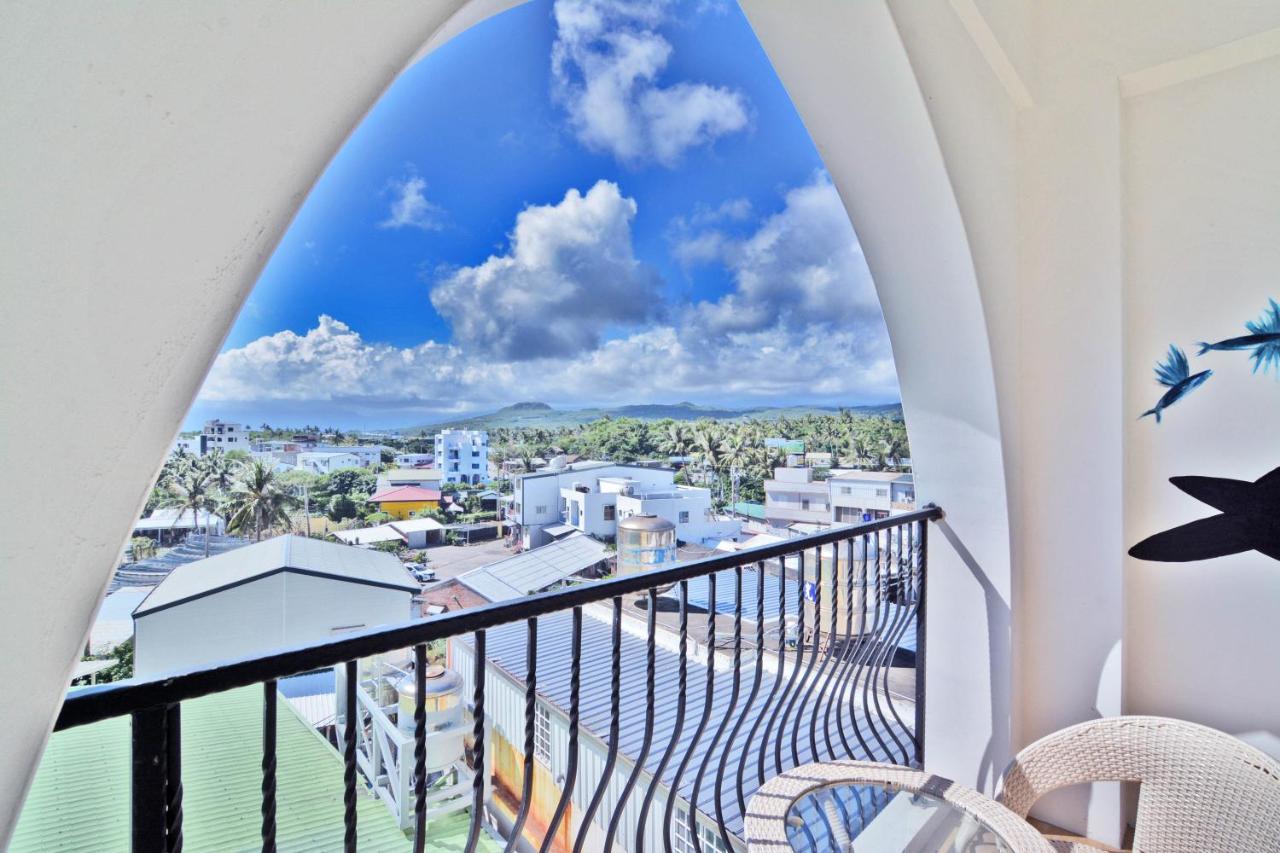 Taitung Sea Level Bed & Breakfast Bagian luar foto
