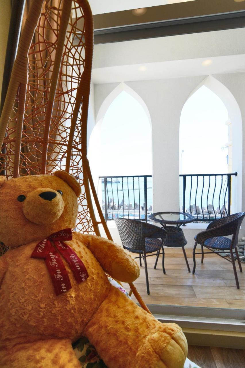 Taitung Sea Level Bed & Breakfast Bagian luar foto